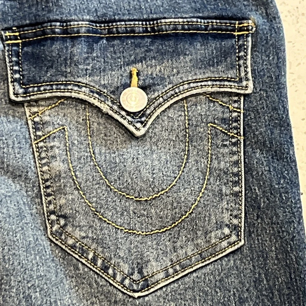 True Religion Jeans Mens 34X31 Blue Denim Rocco Snap‎ Flap Relaxed Skinny NWT